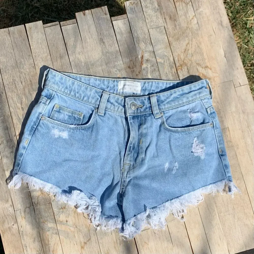 Bershka Vintage Distressed Denim Shorts Pink Faux Fur Size 2